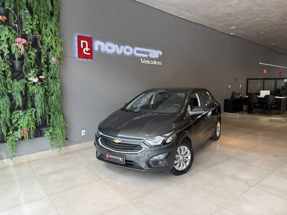 CHEVROLET ONIX 1.4 MPFI LT 8V FLEX 4P MANUAL CHEVROLET ONIX 1.4 MPFI LT 8V FLEX 4P MANUAL